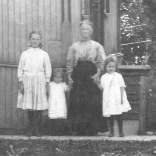 [Mary Ann and grandchildren]